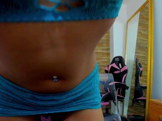 JessyBee's BongaCams show and profile