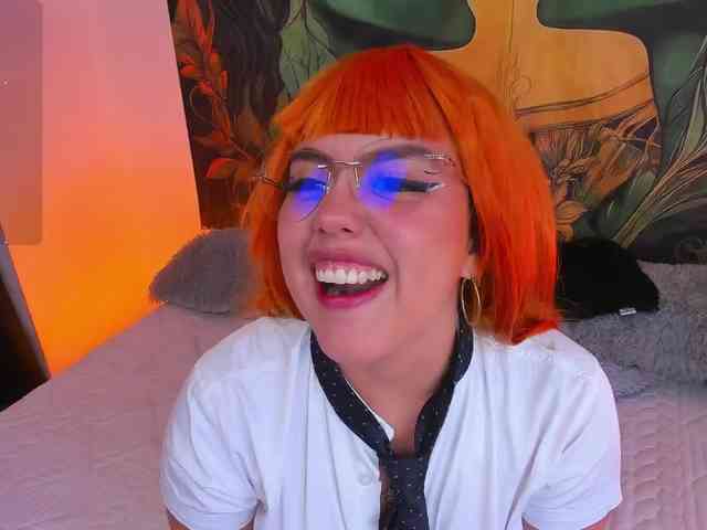 Модель: nicol_ruizz