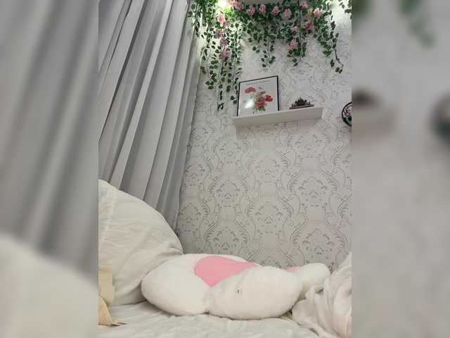 l1ttle-puppy's BongaCams show and profile