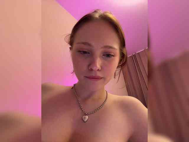 l1ttle-puppy Live Webcam on BongaCams