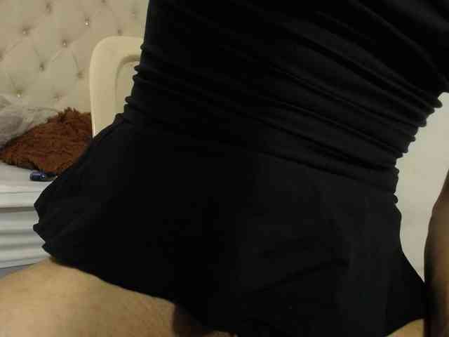 Crystalxiara Live Webcam on BongaCams