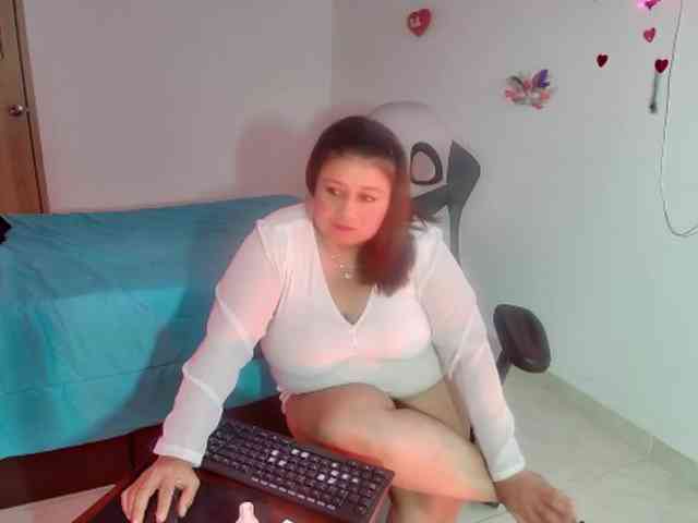 LizzMilf webcam