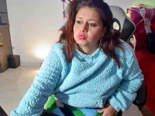 LizzMilf webcam
