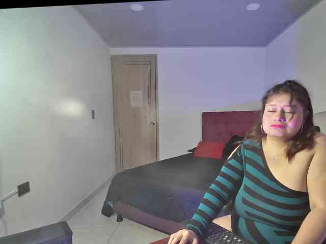 LizzMilf webcam
