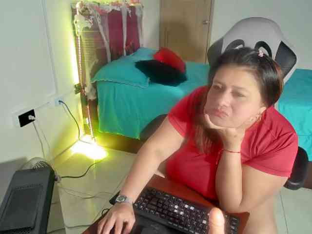 LizzMilf webcam