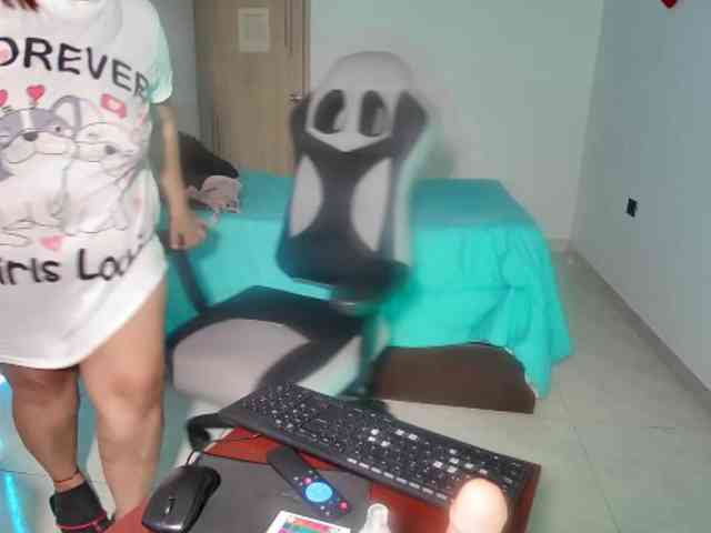 LizzMilf webcam