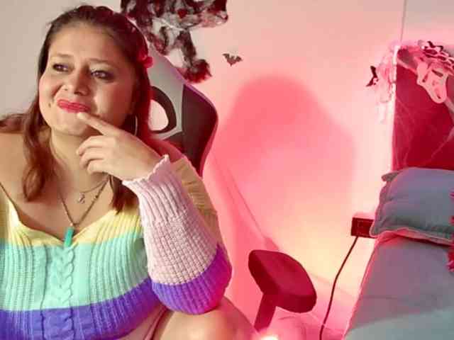 LizzMilf webcam
