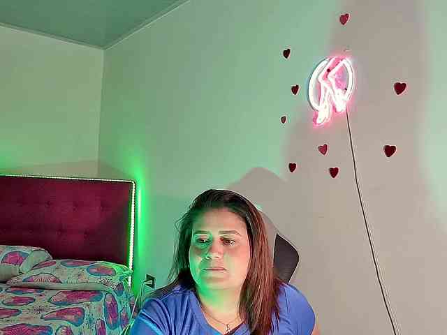 Lizz-Milf Live Webcam on BongaCams