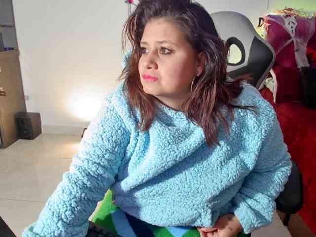LizzMilf webcam