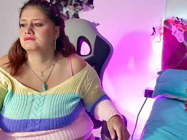 LizzMilf webcam