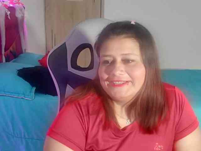 LizzMilf webcam