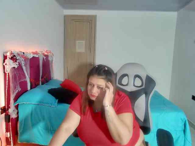 LizzMilf webcam