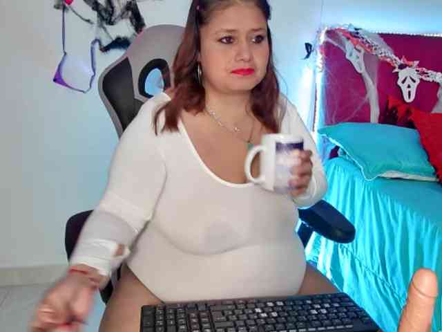LizzMilf webcam