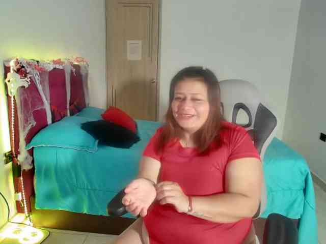 LizzMilf webcam