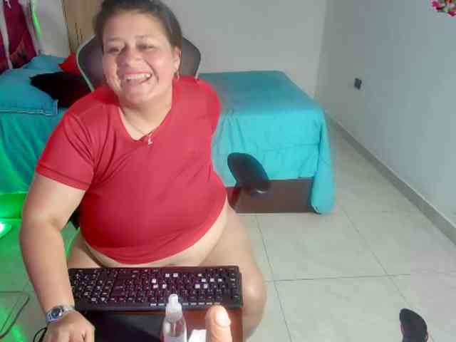 LizzMilf webcam
