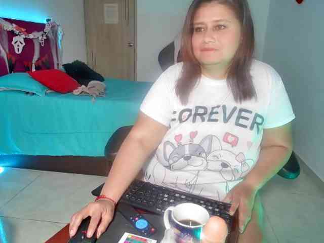 LizzMilf webcam