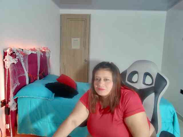 LizzMilf webcam