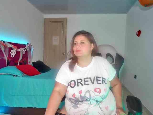 LizzMilf webcam