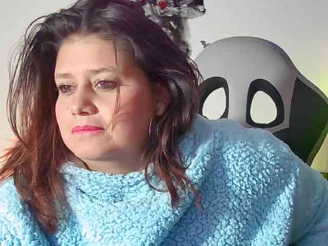 LizzMilf webcam