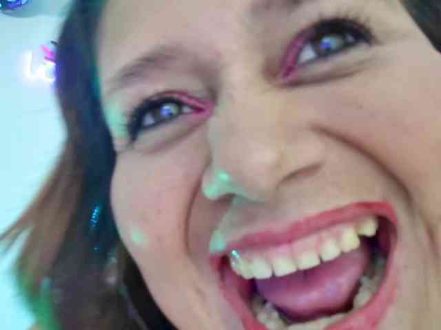 LizzMilf webcam