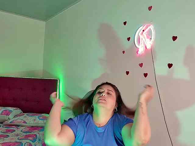 Lizz-Milf Live Webcam on BongaCams