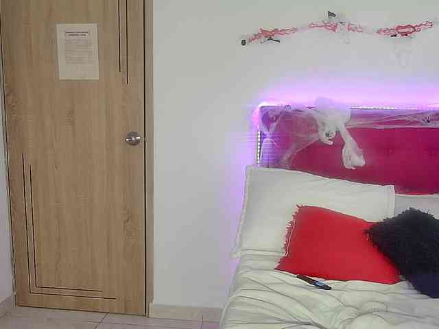 LizzMilf webcam