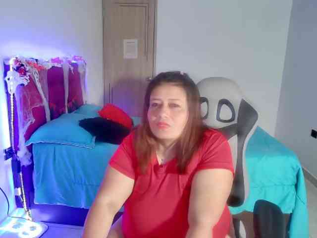 LizzMilf webcam