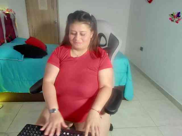 LizzMilf webcam