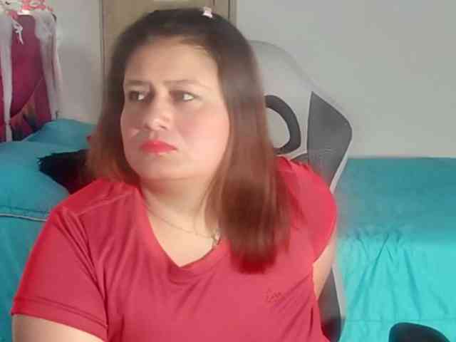 LizzMilf webcam