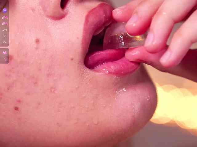 _Mia_ webcam