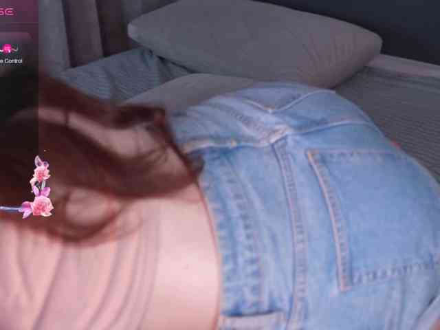 _Mia_ webcam