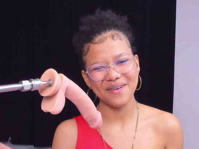 Brhisney_ webcam