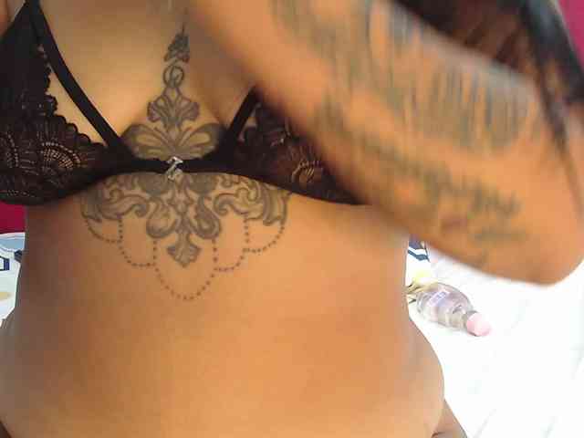 Cathalinna-Gomezz webcam