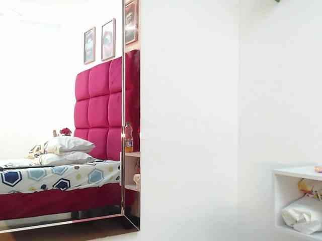 Cathalinna-Gomezz webcam