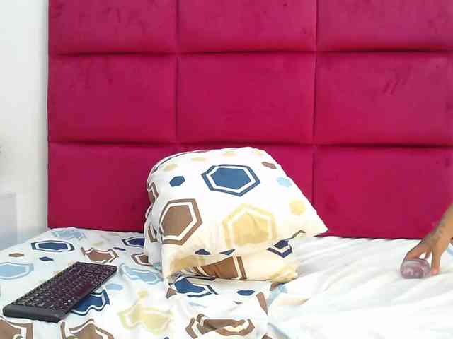Cathalinna-Gomezz webcam