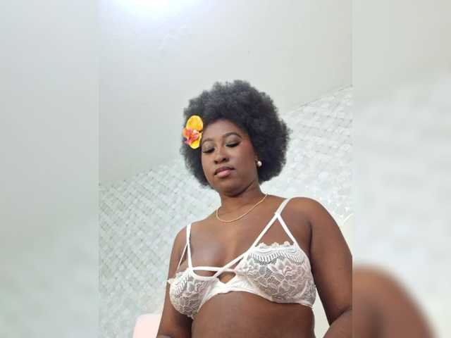 Khaliholmes's BongaCams show and profile