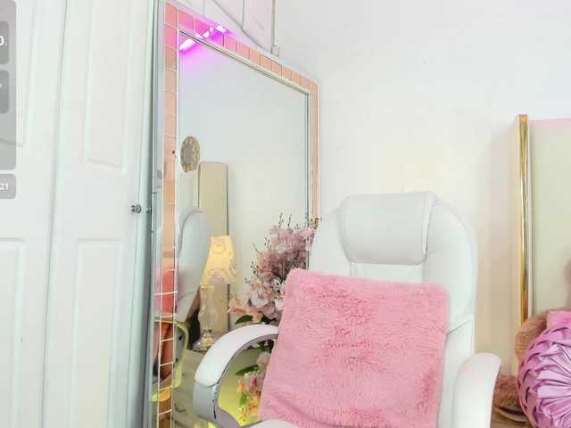 Khaliholmes's BongaCams show and profile