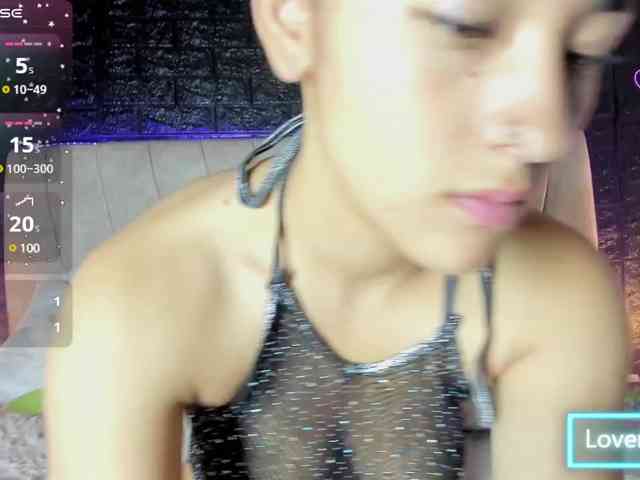 IAM-QUEEN webcam