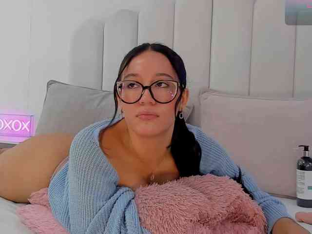 Kristen-Brooks webcam
