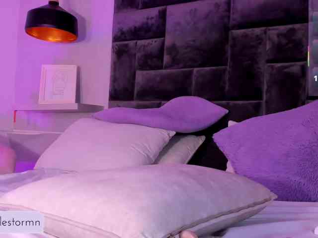 Kristen-Brooks webcam