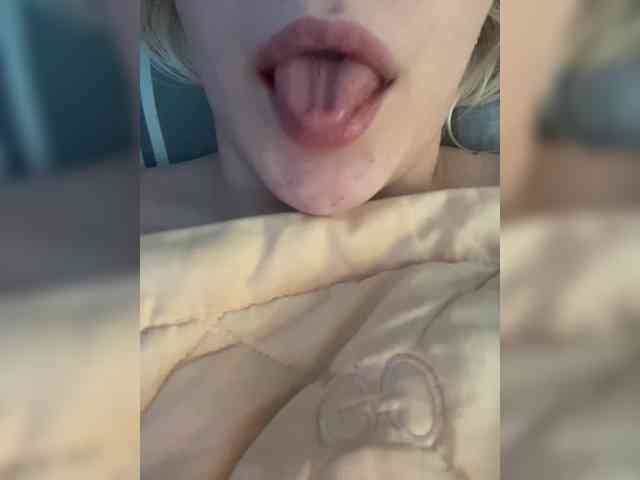 FoxyWhitea