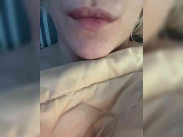 hidden web cam FoxyWhitea