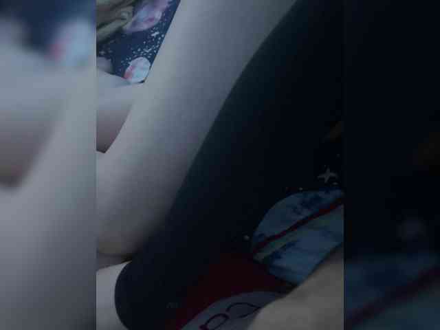 porn chatroom FoxyWhitea