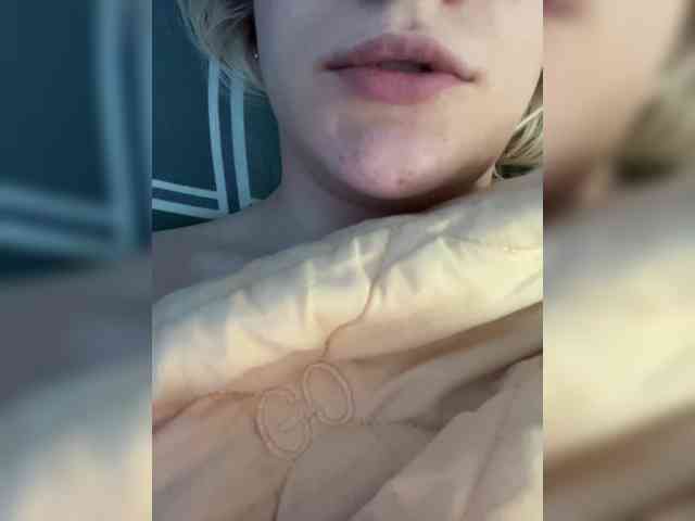 hidden web cam FoxyWhitea