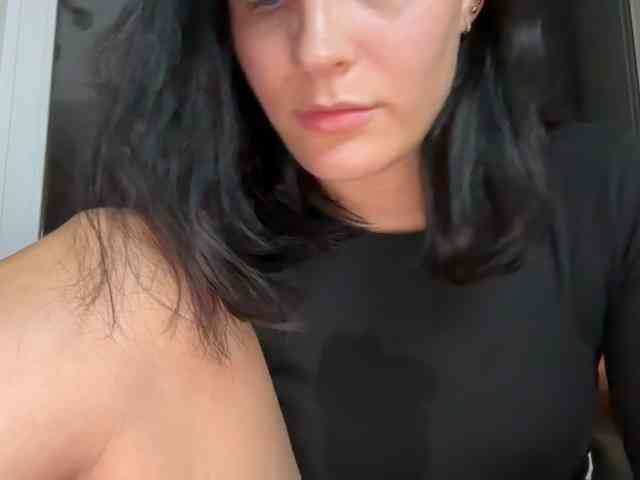 Kendall977 webcam