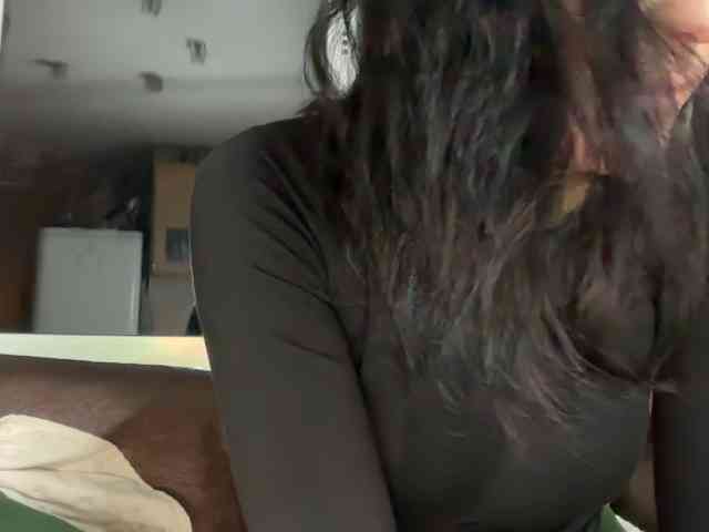Kendall977 webcam