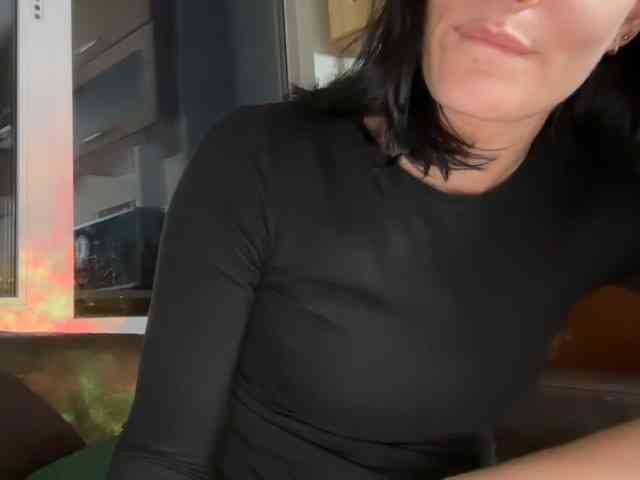 Kendall977 webcam