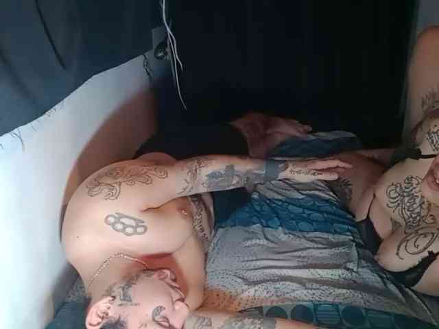 tristanykarolb webcam