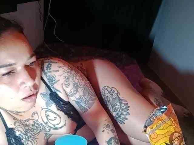 tristanykarolb webcam