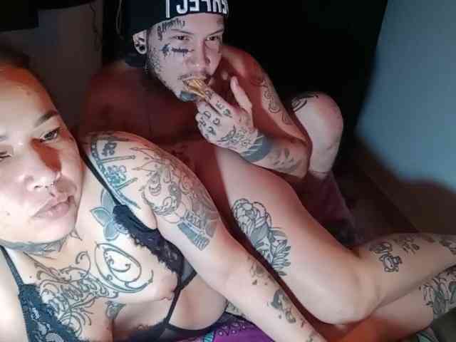 tristanykarolb webcam